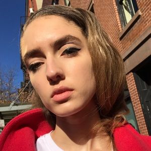 Meet your Posher, Emmy